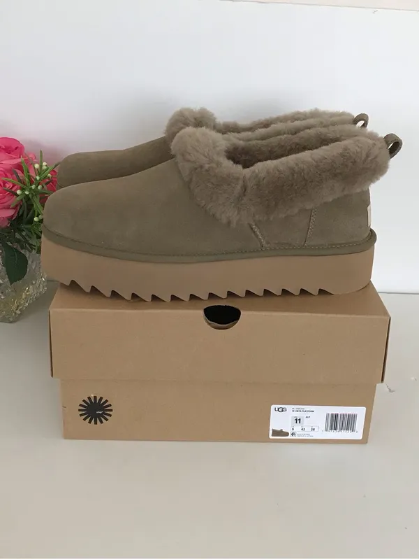 UGG Nita Platform - Image 4