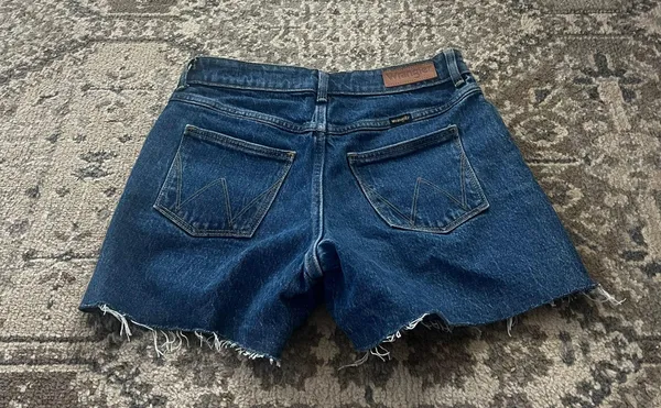 Wrangler s High Rise Vintage 4” Shorts - Image 2