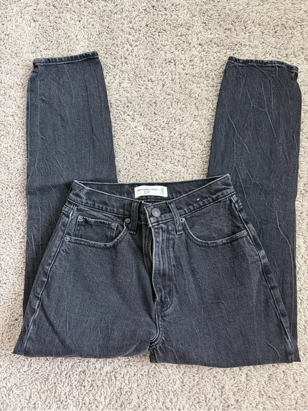Abercrombie & Fitch The Mom High-Rise Denim Jeans - Image 3