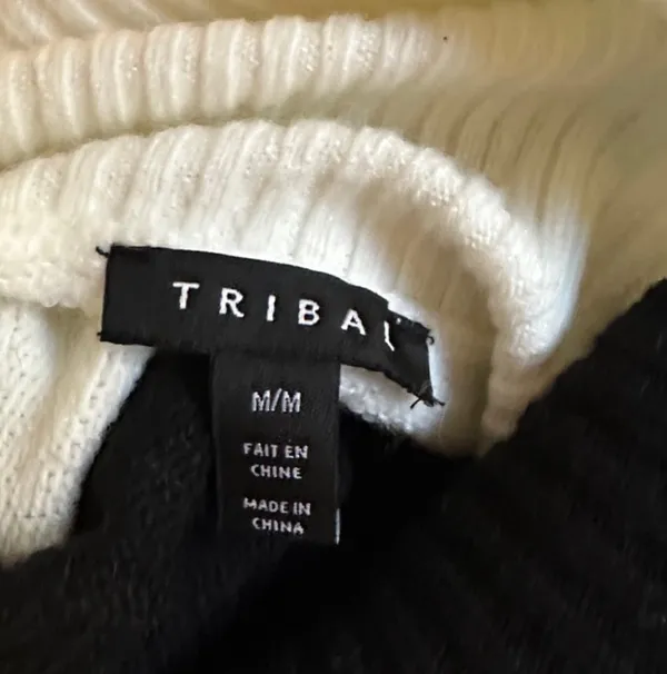 Tribal Sweater Multiple Size M - Image 3