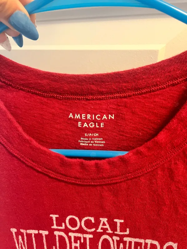 American Eagle Baby Tee red - Image 2
