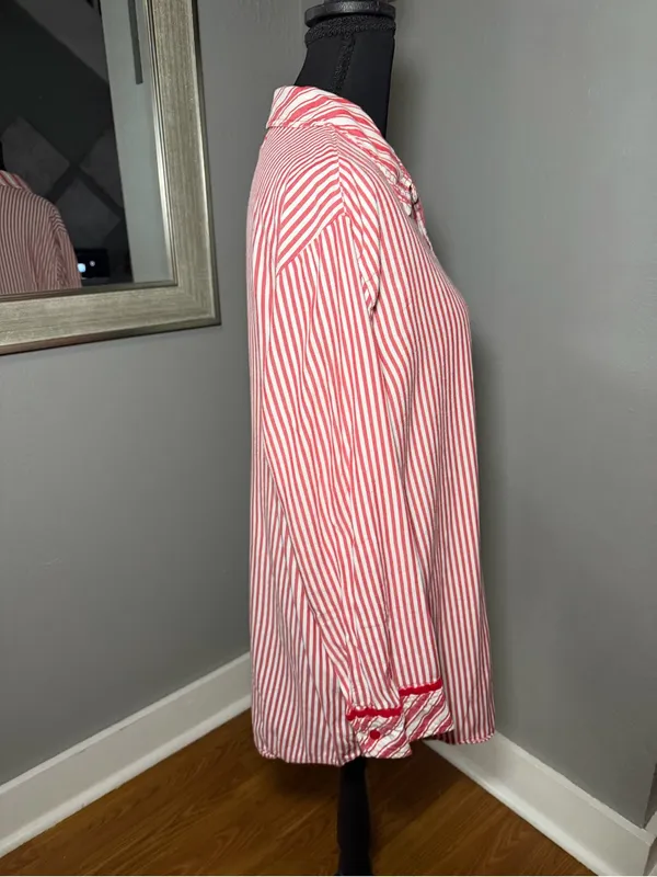 PINK - Victoria's Secret Candy Cane Striped Sleep Shirt Soft Holiday Medium. - Image 5