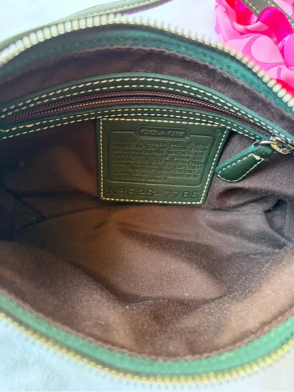 COACH 7785 Hamptons Demi Green Leather Shoulder Bag Y2K Rare Accessory Pouch - Image 7