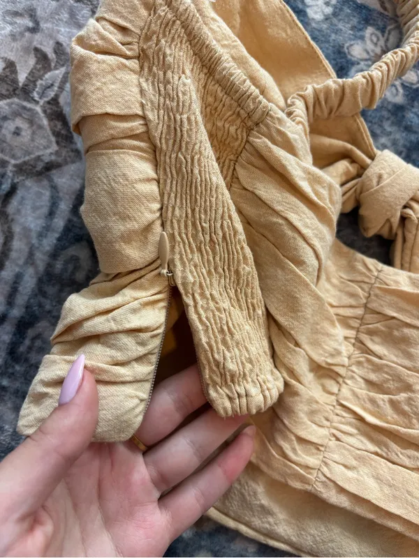 NWOT Zara Ruched Tan Crop Top - Image 4