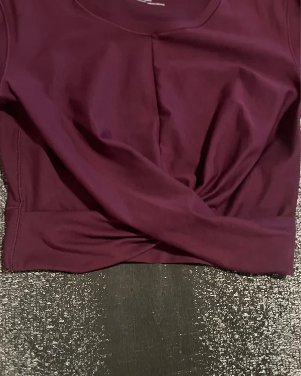 Womens XS Under Armour Athletic Short Sleeve Twist Front Crop Top-burgundy - Image 5