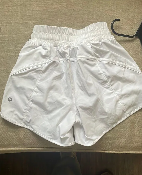 Lululemon Shorts (4) - Image 4