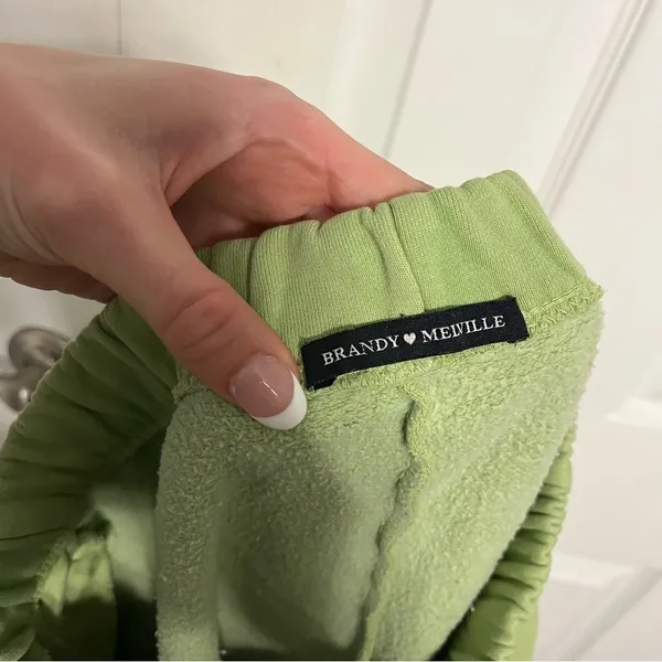 Brandy Melville Green Rosa Sweatpants - Image 5
