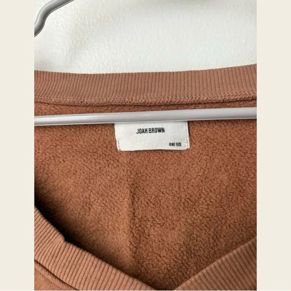Joah Brown Long Sleeve! - Image 4