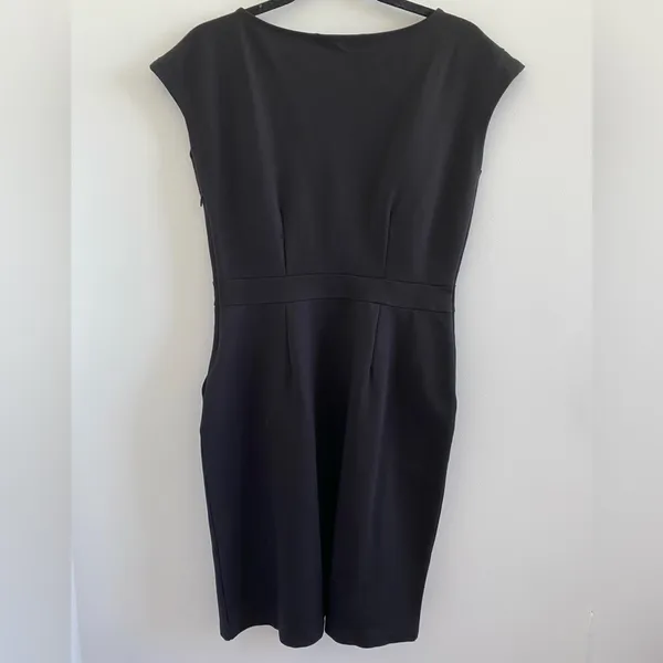 Quince Black Ultra Stretch Ponte Knit Cap Sleeve Dress Size Medium Minimalist - Image 8