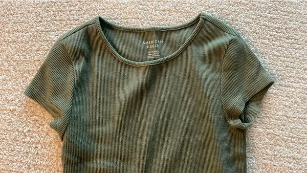 American Eagle Green Tee - Image 8