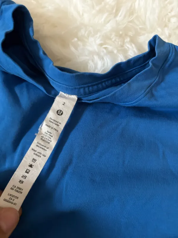 Lululemon T-Shirt - Image 3