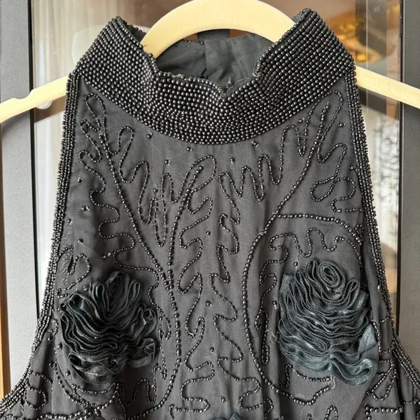 Vintage Reggio beaded rosettes roses top blouse mock neck sleeveless embroidered - Image 4