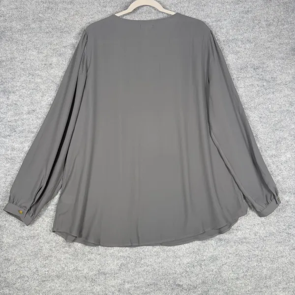 Maurices Size-XXL Women Top Gray Studded V-Neck Long Sleeve Blouse - Image 2
