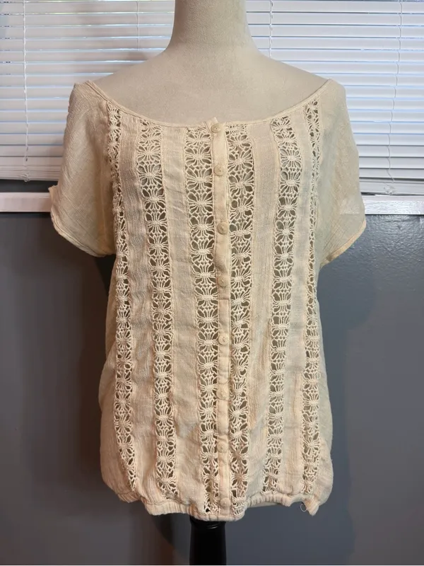 Maurices Cream Crochet Lace Button Front Boho Blouse Size M - Image 3