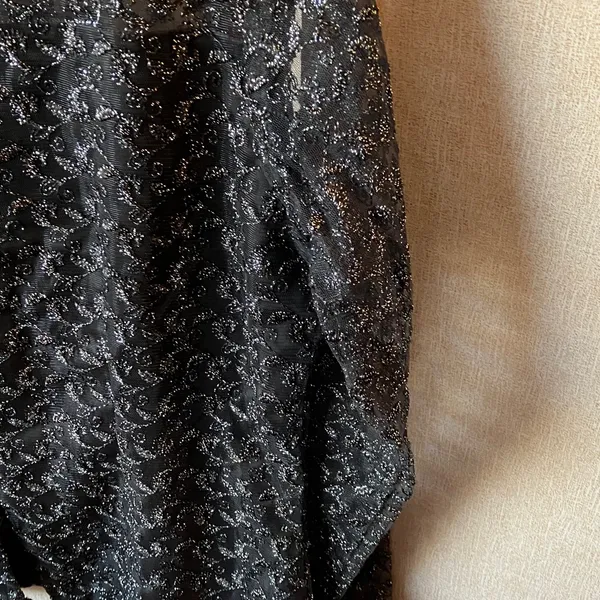 FINAL MARKDOWN , INTRICATELY detailed ladies blouse - Image 9