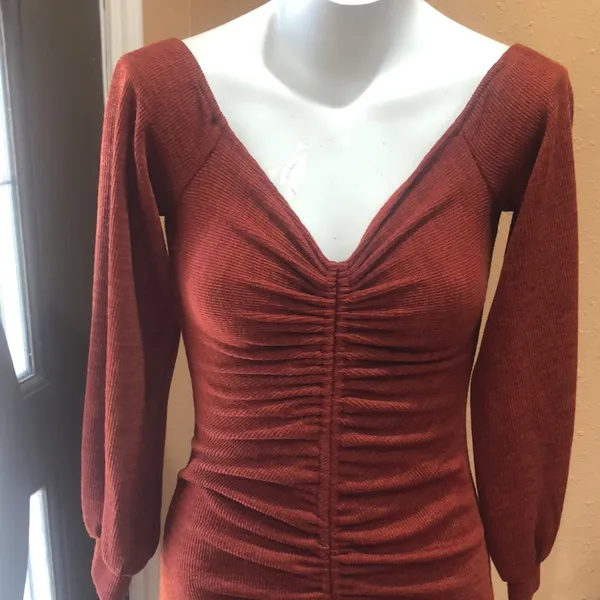 Lulus Aurinda Rust Orange Ruched Off-the-Shoulder Bodycon Dress - Image 4