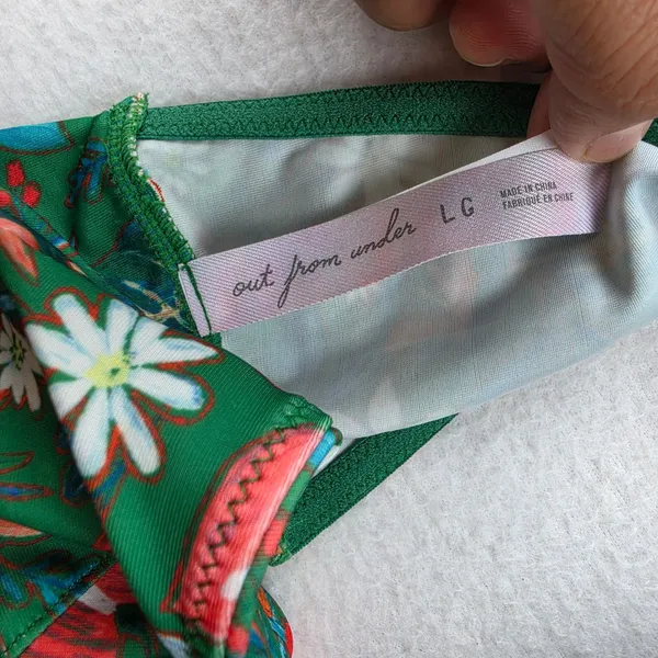 Out From Under Urban Outfitters NWT Green Botanical Floral Halter Crop Top Large - Image 3