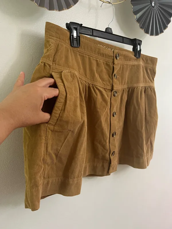 American Eagle Super High-Rise Tiered Corduroy Mini Skirt - Image 9