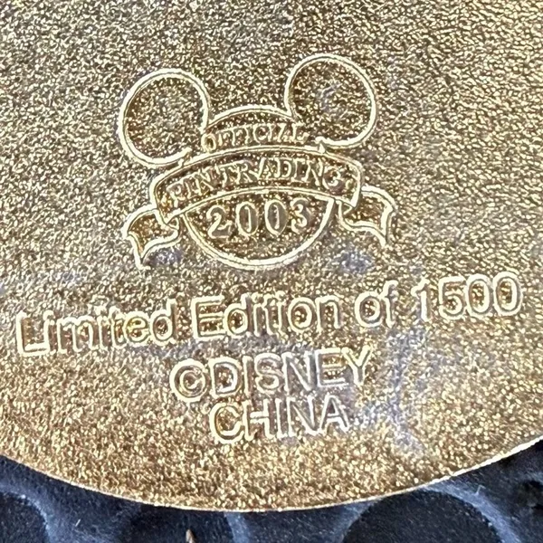 Disney parks Columbus Day 2003 Donald Duck limited edition 1500 trading pin VTG - Image 5