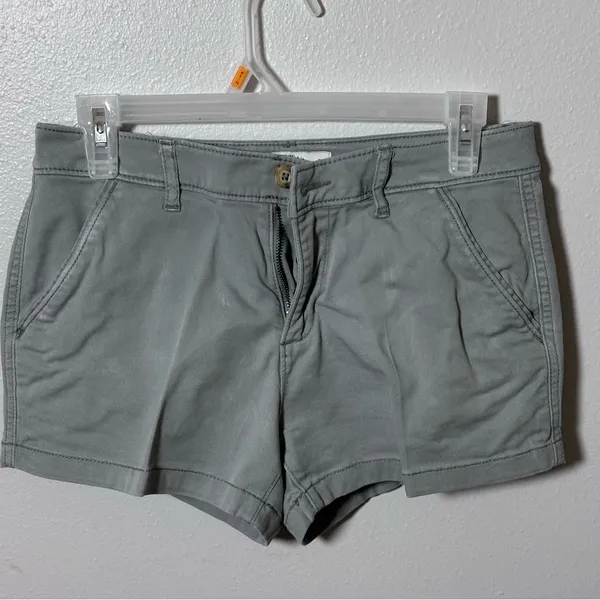 Abercrombie & Fitch Women‎ Casual Gray Shorts size 2 - Image 2