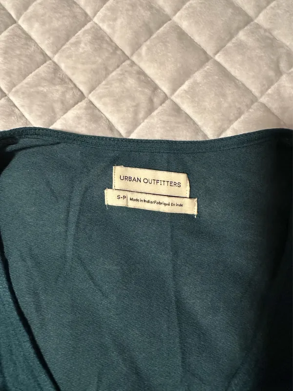 Urban Outfitters Green Crop Long Sleeve - Image 2