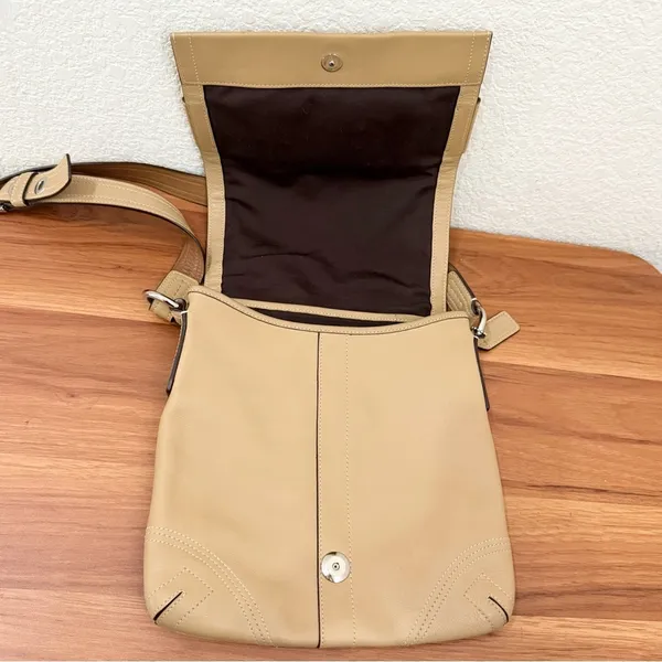 Vintage COACH 8A07 Soho Flap Butter Beige Soft Leather Messenger Shoulder Bag - Image 5