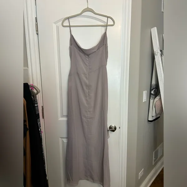 House of CB Alexandria Grey Floaty Midi Dress - Image 7