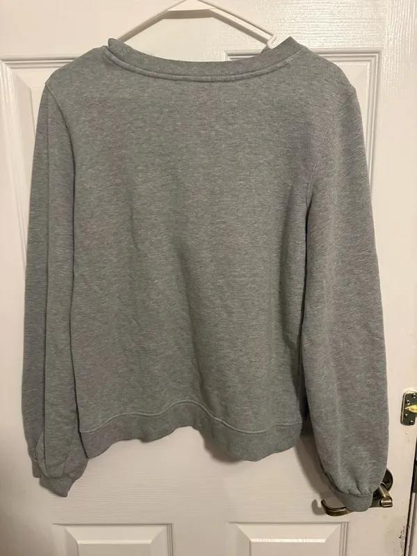 Banana Republic Gray Crewneck Pullover Sweatshirt Size Small - Image 3
