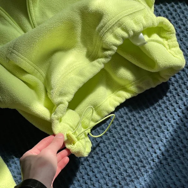 Aritzia Tna Yellow Fleece Sweatshirt - Image 9