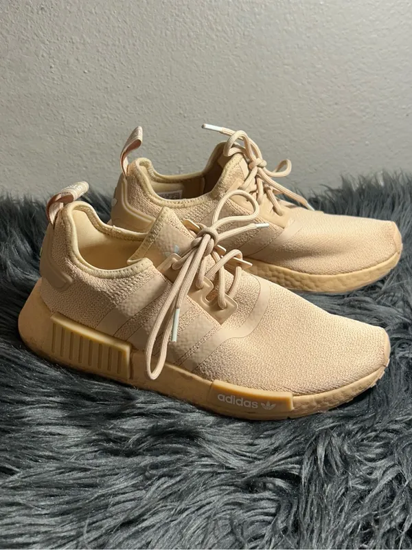 Adidas NMD R1 Women's Sneakers Running Peach Train Sneakers Size 6 - Image 7