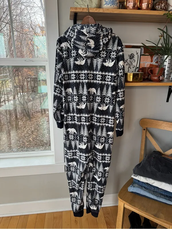 Old Navy Navy White Fleece Hooded Polar Bear Winter Print Pajamas Onesie Large - Image 9