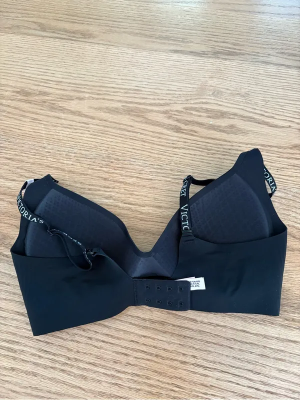 Victoria's Secret Black Smooth Molded Bra - Image 2