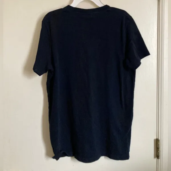 *Hollister Navy with Yellow “Hollister, Surf Hunters” Medium Shirt #MBG - Image 6