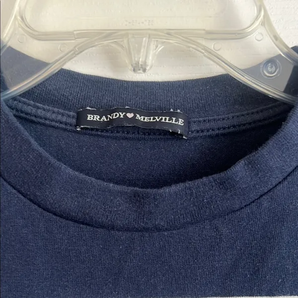 Brandy Melville Blue and Red Crewneck Sweater - Image 2