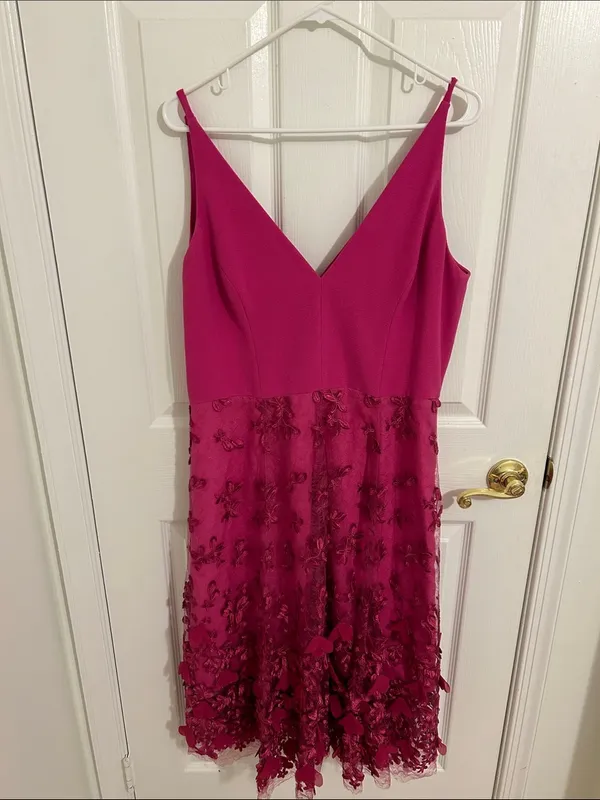 Dress The Population Darleen V-Neck 3D Floral Appliqué Midi Dress Size XXL - Image 7