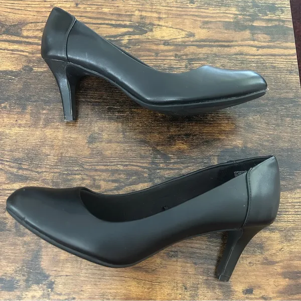 🦋 Time and Tru Black Heels Classic Office Formal Neutral Basic 10 - Image 3