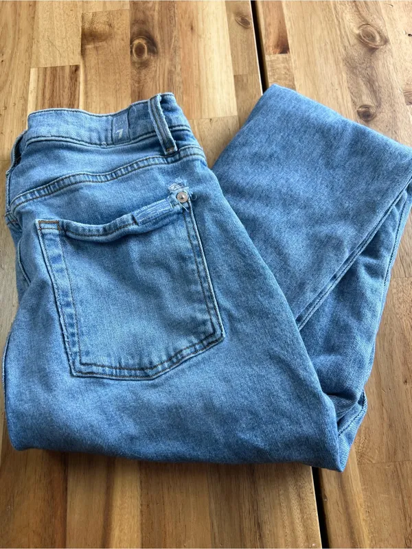 7 For All Mankind High Waist Skinny Jeans Women’s 25 Light Wash - Image 2