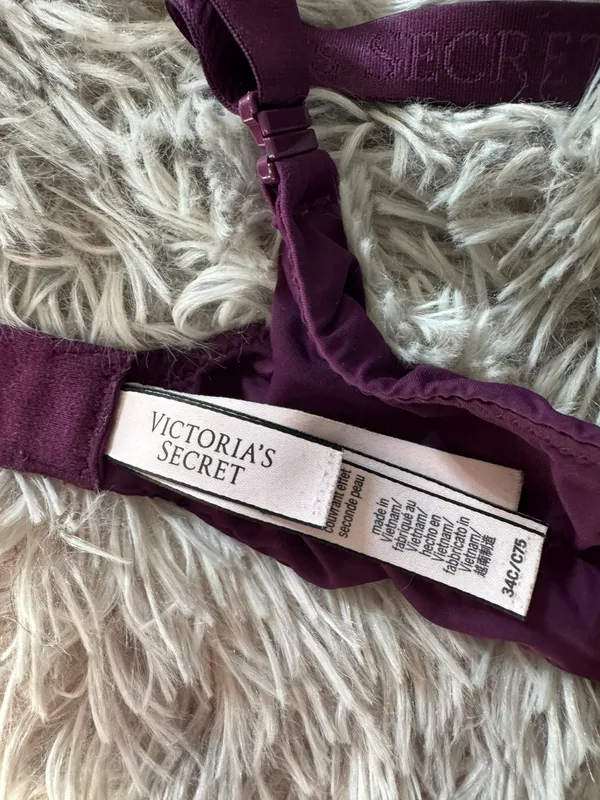 Victoria Secret Bra - Image 4