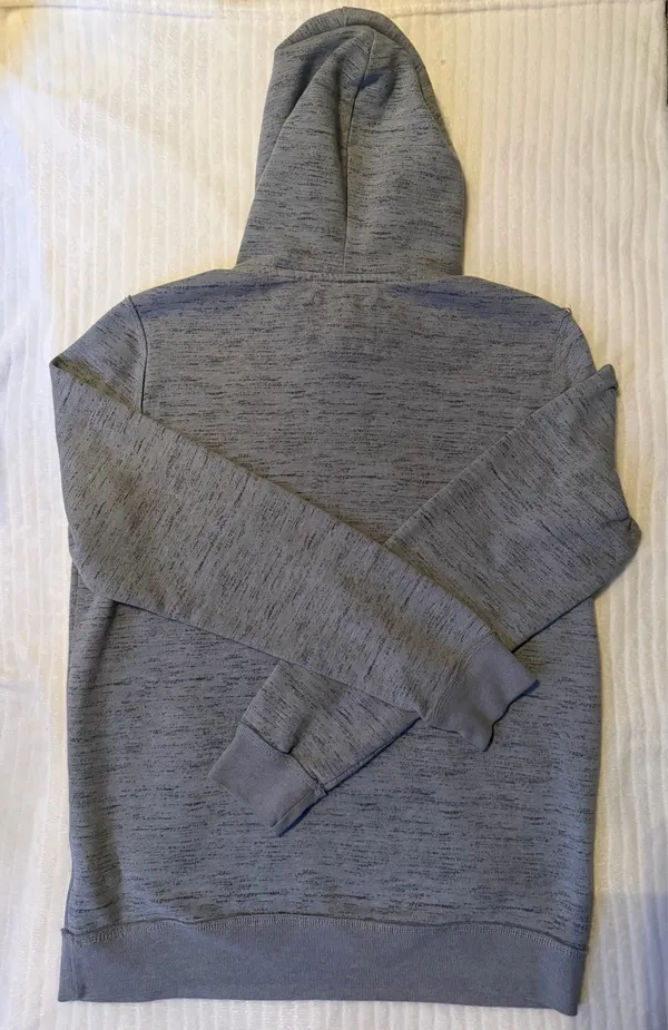 Hollister Grey Graphic Hoodie Size M Unisex Spell Out Logo - Image 5