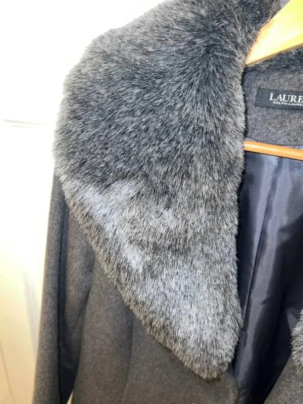 Lauren Ralph Lauren Women’s Faux- Fur Trim Grey Walker Coat - Image 4