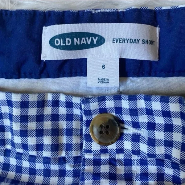 Old Navy Blue & White Patriotic‎ Everyday Gingham Shorts - 6 EUC - Image 4