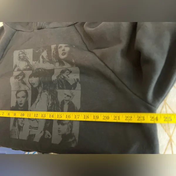 Taylor Swift UNISEX Official Merch Eras Tour Dark Gray Graphic Hoodie Sz M - Image 6