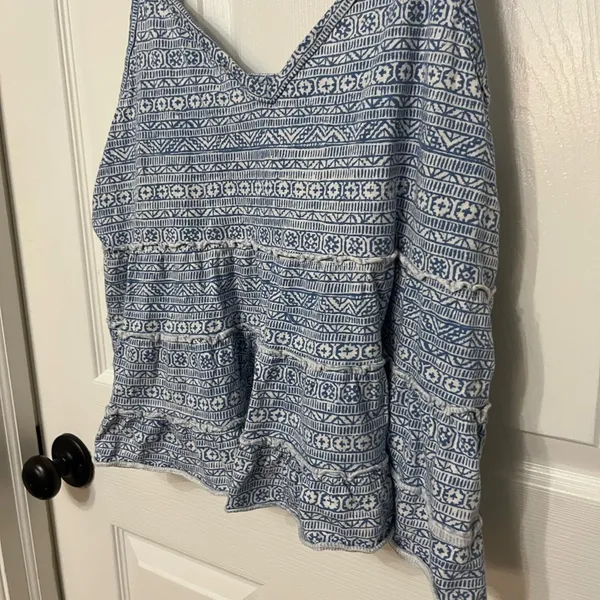 American Eagle tiered printed crop tank XL‎ blue white - Image 3