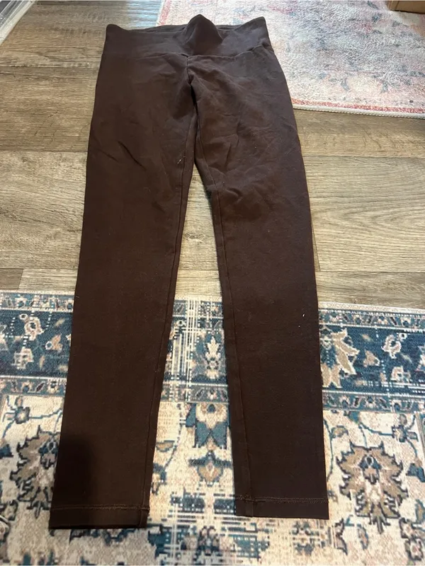 Aritzia homestretch Basic High-Waist Solid Leggings - Dark Brown - Image 4