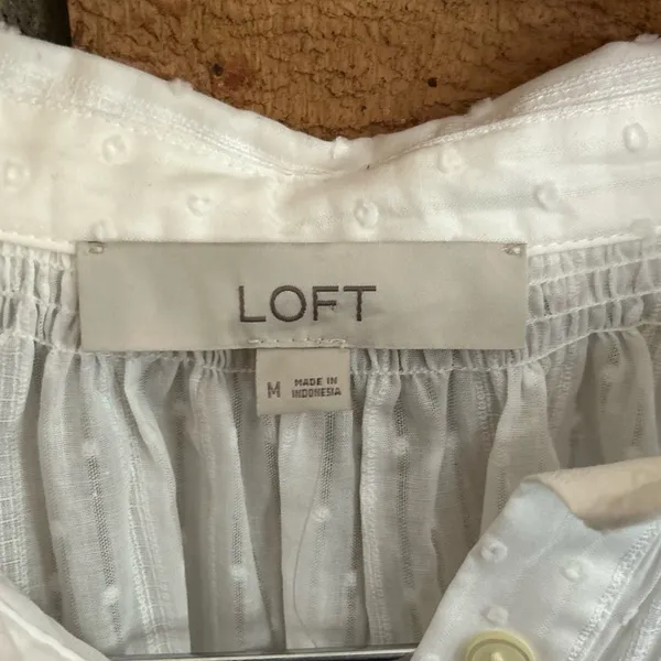NWT LOFT Clip Dot Henley Peter Pan Collar Shirt Blouse White Size Medium - Image 4