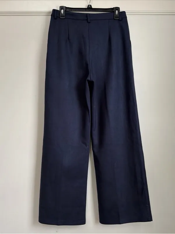 in february Midnight Navy Vegan Suede Pintuck Straight Leg Pants M NWT - Image 7