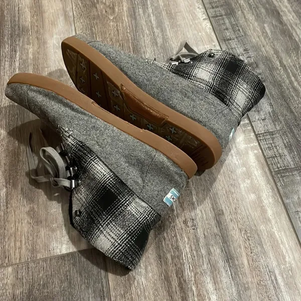 TOMS Gray Plaid Lace Up Flat Booties - Image 11