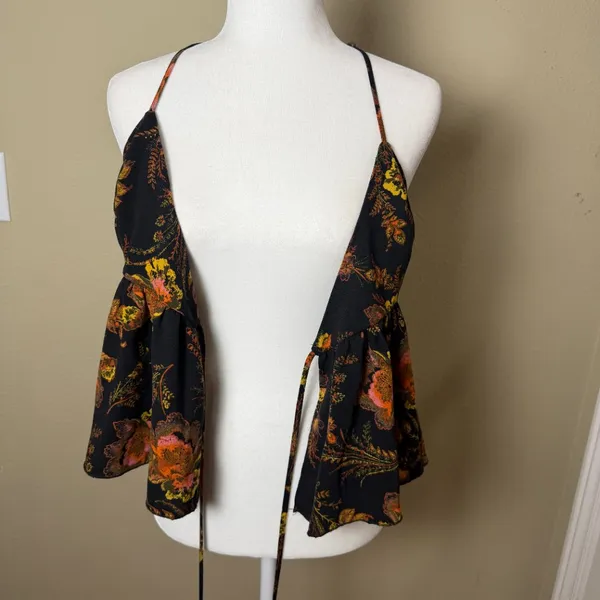 URBAN OUTFITTERS Wrap Front Tank Top Blouse Top Shirt Size Small Floral - Image 9