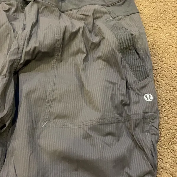 Lululemon Women’s Grey Studio Crop Pants - No Liner - Image 5