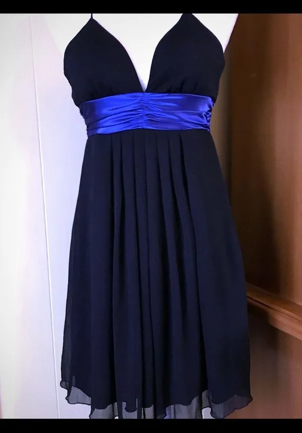 I.N. San Francisco cocktail dress size 3 Ties around neck pleats black blue - Image 13